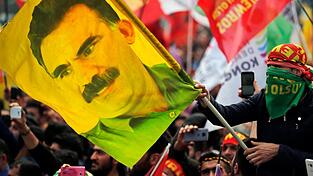 Öcalan hatt die PKK im Februar zur Auflösung aufgerufen. (Archivbild) Öcalan hatt die PKK im Februar zur Auflösung aufgerufen. (Archivbild)