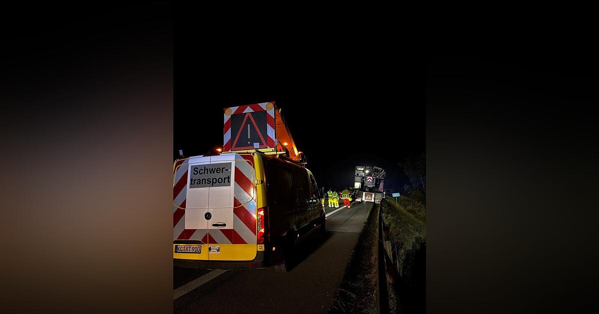 Overturned heavy transport causes complete closure of the A93 near ...