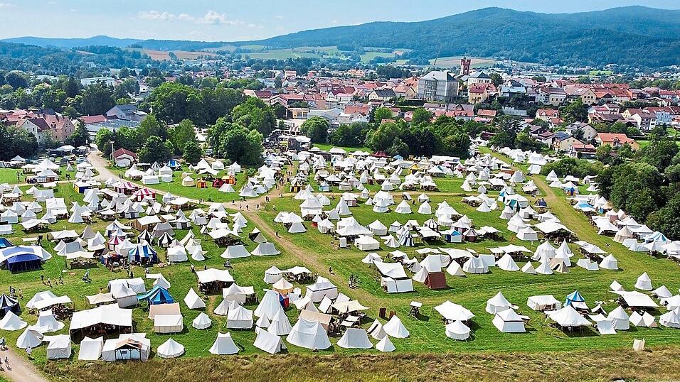 Mehr als 1.000 Lagernde werden auf dem Festgelände erwartet. Mehr als 1.000 Lagernde werden auf dem Festgelände erwartet.