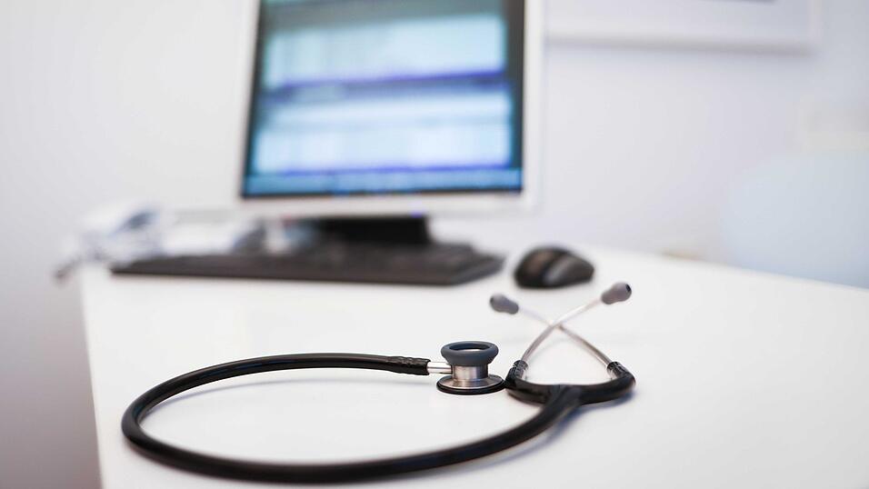 Das Personal in den Straubinger Kinderarztpraxen hat derzeit alle Hände voll zu tun: Die Grippewelle trifft auch viele Kinder und Jugendliche. Das Personal in den Straubinger Kinderarztpraxen hat derzeit alle Hände voll zu tun: Die Grippewelle trifft auch viele Kinder und Jugendliche.