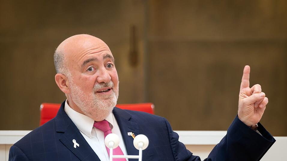 Ron Prosor warf den Veranstaltern einen «Frontalangriff auf die Kunstfreiheit» vor. (Archivbild)