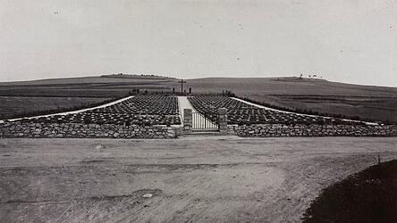 Die Todesmarsch-Opfer waren bis 1957 in diesem Friedhof in Wetterfeld begraben.