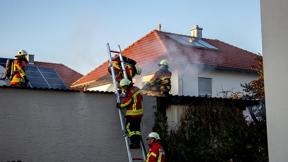 Die Brandursache dürfte ein defekter Kühlschrank gewesen sein. Die Brandursache dürfte ein defekter Kühlschrank gewesen sein.