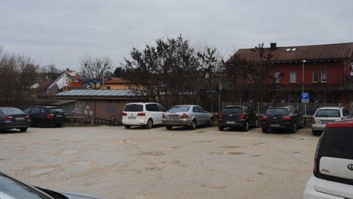 In Ergoldsbach soll in einem Lokal direkt neben dem Bahnhof (Bild) ein Grieche aufmachen. In Ergoldsbach soll in einem Lokal direkt neben dem Bahnhof (Bild) ein Grieche aufmachen.