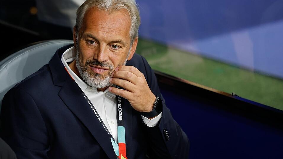 Nationaltrainer Sébastien Desabre muss einen Schicksalsschlag in seiner Familie verkraften. Nationaltrainer Sébastien Desabre muss einen Schicksalsschlag in seiner Familie verkraften.