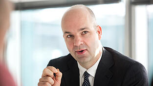 &Uuml;berfordern Zehntausende Fl&uuml;chtlinge Deutschland? Der &Ouml;konom Marcel Fratzscher warnt: Ein Teil der Politik sch&uuml;re zu Unrecht &Auml;ngste.