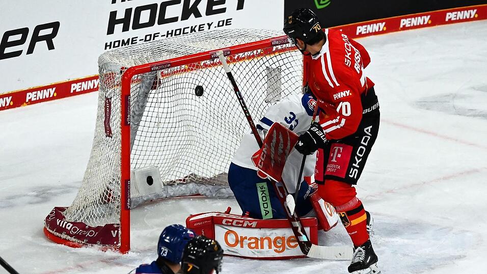 Bremerhavens Roßmy erzielte das zweite deutsche Tor Bremerhavens Roßmy erzielte das zweite deutsche Tor