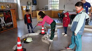 Minigolf machte den Kindern sichtlich Spaß.