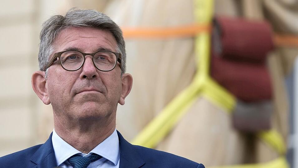 Kulturstaatsminister Wolfram Weimer sorgt sich um die deutsche Filmwirtschaft. (Archivbild) Kulturstaatsminister Wolfram Weimer sorgt sich um die deutsche Filmwirtschaft. (Archivbild)