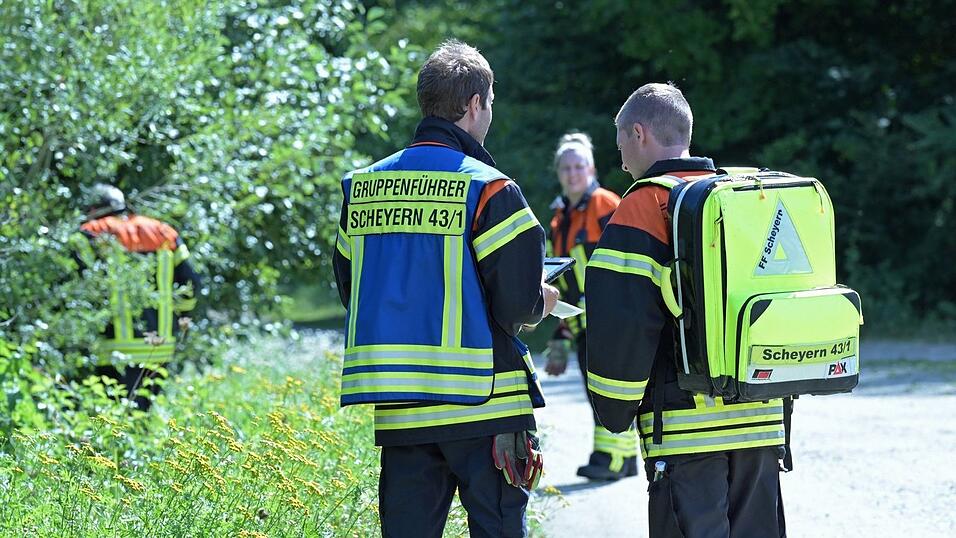 Rettungskräfte suchen nach einem vermissten 83-jährigen Mann.