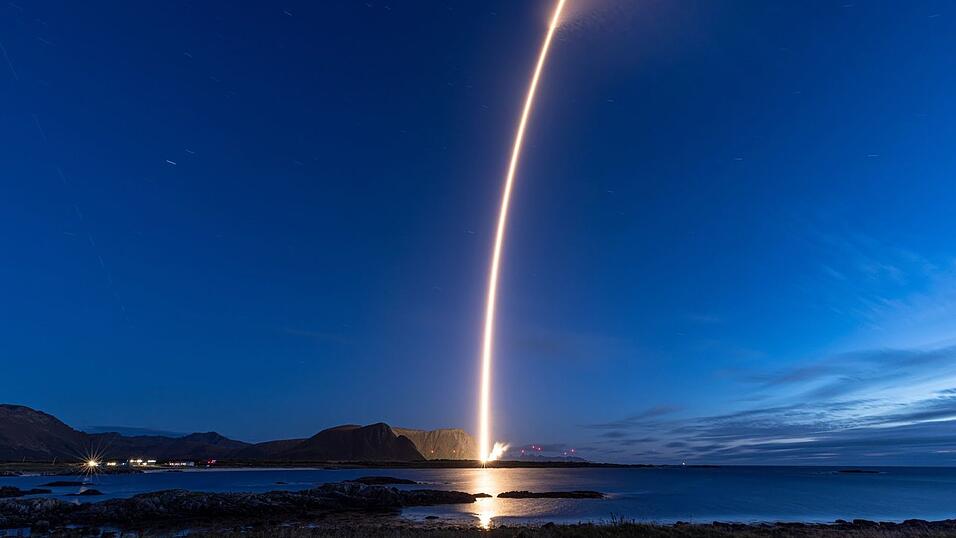 Als Nutzlast hatte die Spectrum-Rakete fünf wissenschaftliche Satelliten mehrerer Universitäten und ein wissenschaftliches Experiment geladen. Als Nutzlast hatte die Spectrum-Rakete fünf wissenschaftliche Satelliten mehrerer Universitäten und ein wissenschaftliches Experiment geladen.
