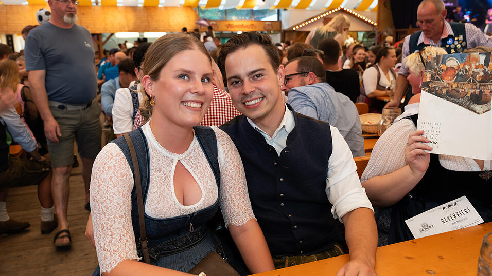 Die Partybilder vom Samstag, 17. August, aus dem Festzelt Nothaft. Die Partybilder vom Samstag, 17. August, aus dem Festzelt Nothaft.