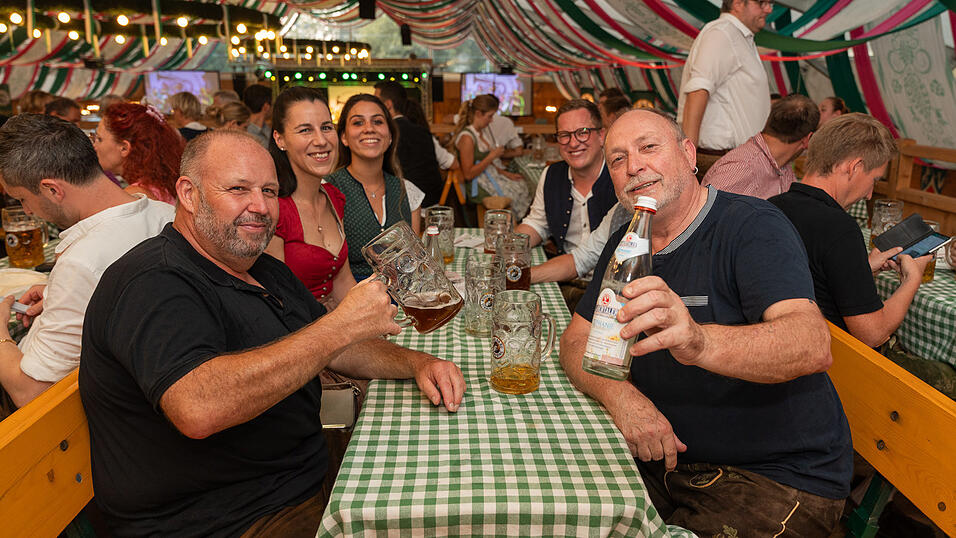 Die Partybilder vom Sonntag, 20. August 2023, aus dem Festzelt Weckmann.
