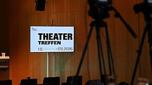 F&uuml;r das Theatertreffen werden j&auml;hrlich die &laquo;zehn bemerkenswertesten Inszenierungen&raquo; nach Berlin eingeladen. (Archivbild)