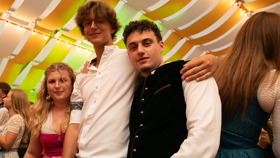 Die Partybilder vom Mittwoch, 13. August, aus dem Festzelt Nothaft. Die Partybilder vom Mittwoch, 13. August, aus dem Festzelt Nothaft.