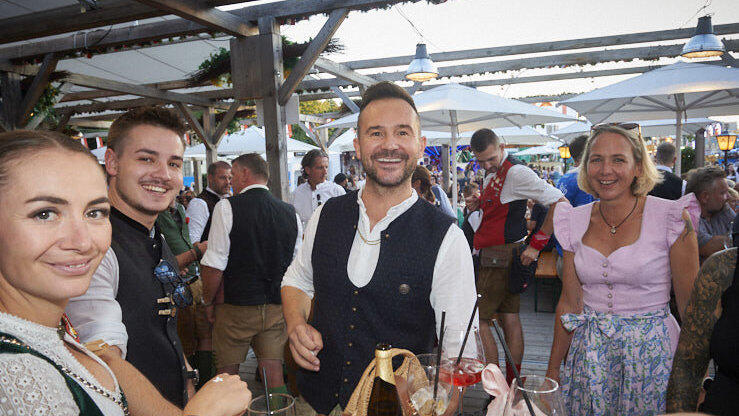 Die Partybilder vom Dienstag, 11. August, aus dem Festzelt Lechner. Die Partybilder vom Dienstag, 11. August, aus dem Festzelt Lechner.