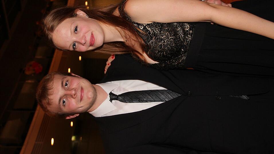 Die Bilder vom Abschlussball der Tanzschule Seidel in der Fraunhofer-Halle am 28. November. Die Bilder vom Abschlussball der Tanzschule Seidel in der Fraunhofer-Halle am 28. November.