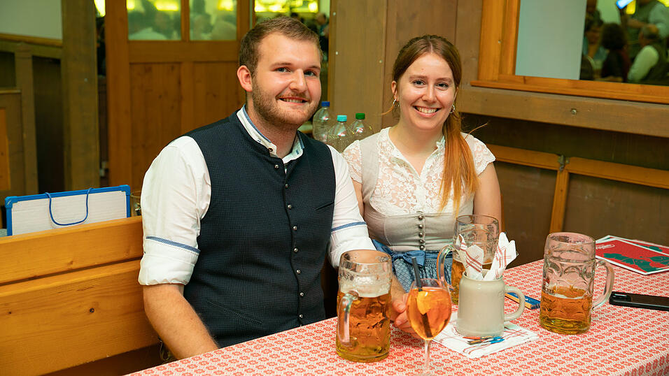 Die Partybilder vom Mittwoch, 13. August, aus dem Festzelt Krönner. Die Partybilder vom Mittwoch, 13. August, aus dem Festzelt Krönner.