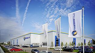 Gut 1.800 Mitarbeiter hat der Maschinenbauer Strama-MPS. Fast die Hälfte davon sind am Firmensitz in Straubing beschäftigt.