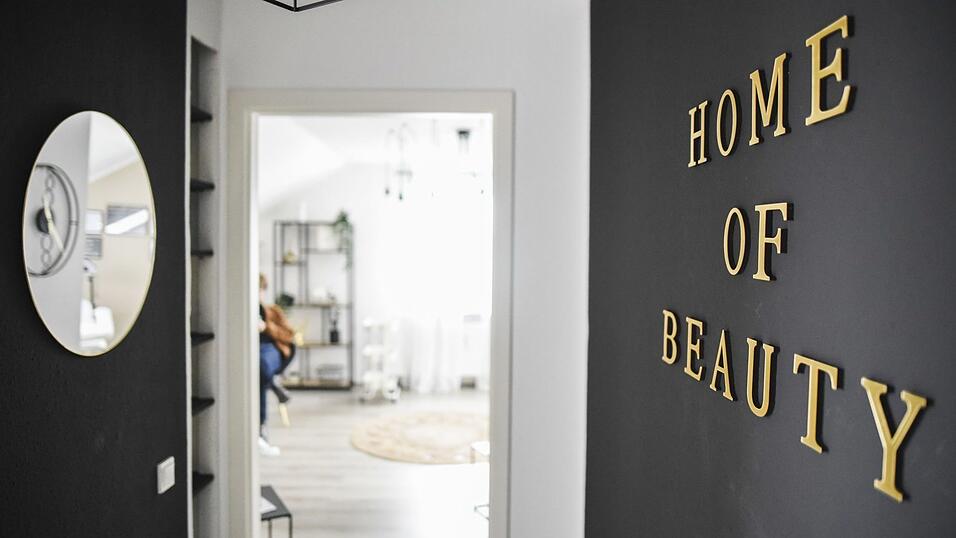 Die Frau gab vor Gericht an, in Tschechien gewesen zu sein, um dort Gesch&auml;ftspartner f&uuml;r ein Kosmetikstudio zu finden.