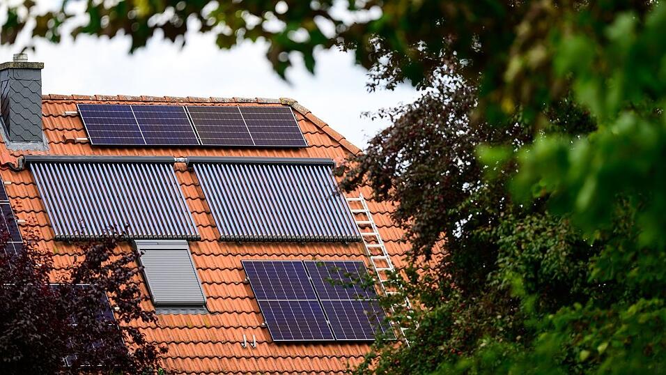 Wirtschaftsministerin Reiche hatte die Förderung von Ökostrom aus privaten Photovoltaikanlagen zuletzt infrage gestellt. Wirtschaftsministerin Reiche hatte die Förderung von Ökostrom aus privaten Photovoltaikanlagen zuletzt infrage gestellt.