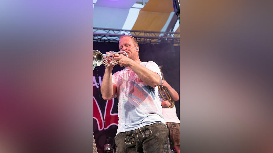 Die Partybilder vom Freitag, 15. August, aus dem Festzelt Nothaft. Die Partybilder vom Freitag, 15. August, aus dem Festzelt Nothaft.