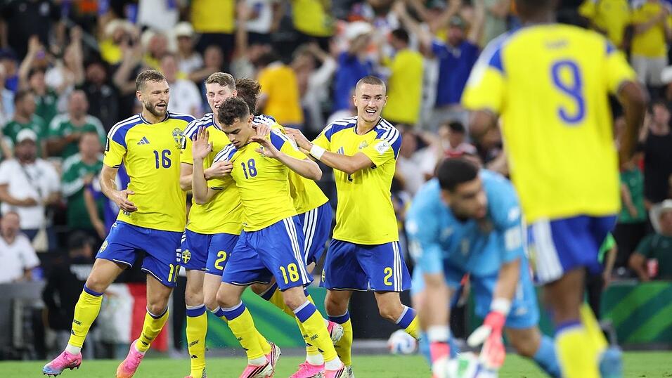 Yasin Ayari ließ Schweden schon früh jubeln. Yasin Ayari ließ Schweden schon früh jubeln.