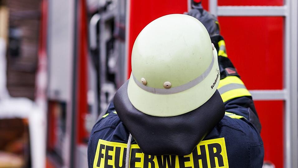 Rund 70 Feuerwehrleute waren laut Polizei vor Ort im Einsatz. (Symbolbild)