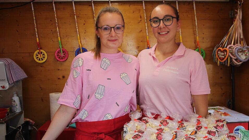 Die Besucher genossen den ersten Abend des Sommergartens auf der Mühleninsel. Die Besucher genossen den ersten Abend des Sommergartens auf der Mühleninsel.