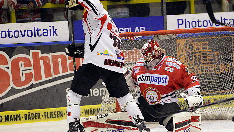 Mit 2:4 unterlag der EVL im Heimspiel den Fischtown Pinguins. (Foto: Georg Gerleigner)