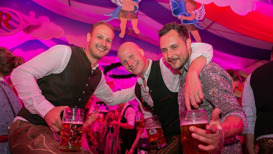 Die Partybilder vom Freitag, 12. August 2022, aus dem Festzelt Reisinger.