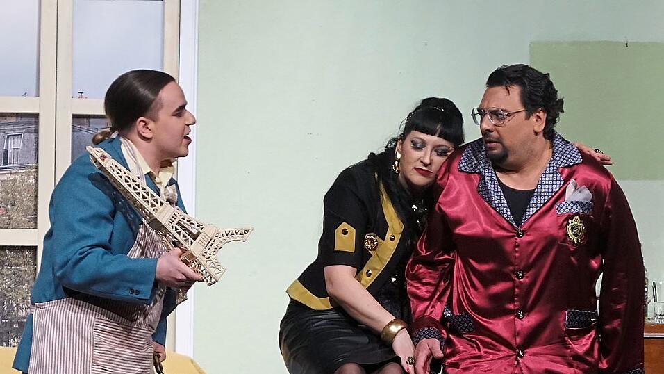 Der Spinner ist Z&uuml;ndholzmodellexperte.