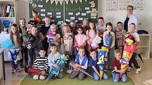 Judith Schneider hie&szlig; die Kinder der Klasse 1a willkommen.
