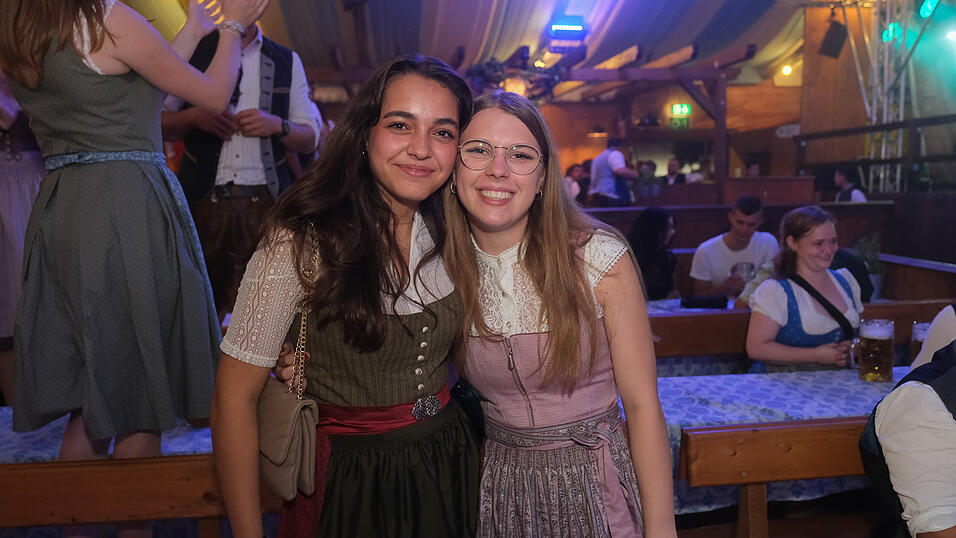 Die Partybilder vom Dienstag, 15. August 2023, aus dem Festzelt Wenisch. Die Partybilder vom Dienstag, 15. August 2023, aus dem Festzelt Wenisch.