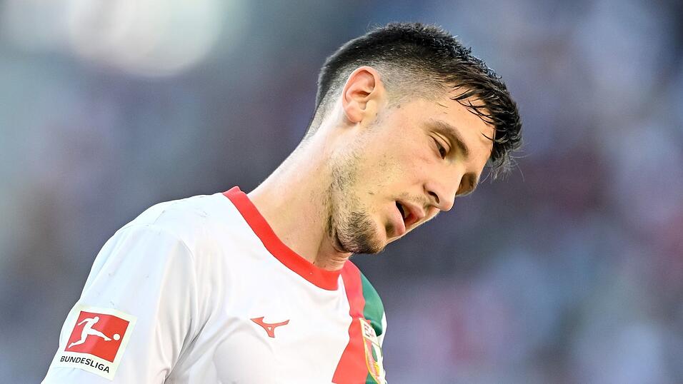 Dürfte im wichtigen Spiel in Heidenheim neu ins Team rutschen: Augsburg-Verteidiger Keven Schlotterbeck. (Archivfoto)