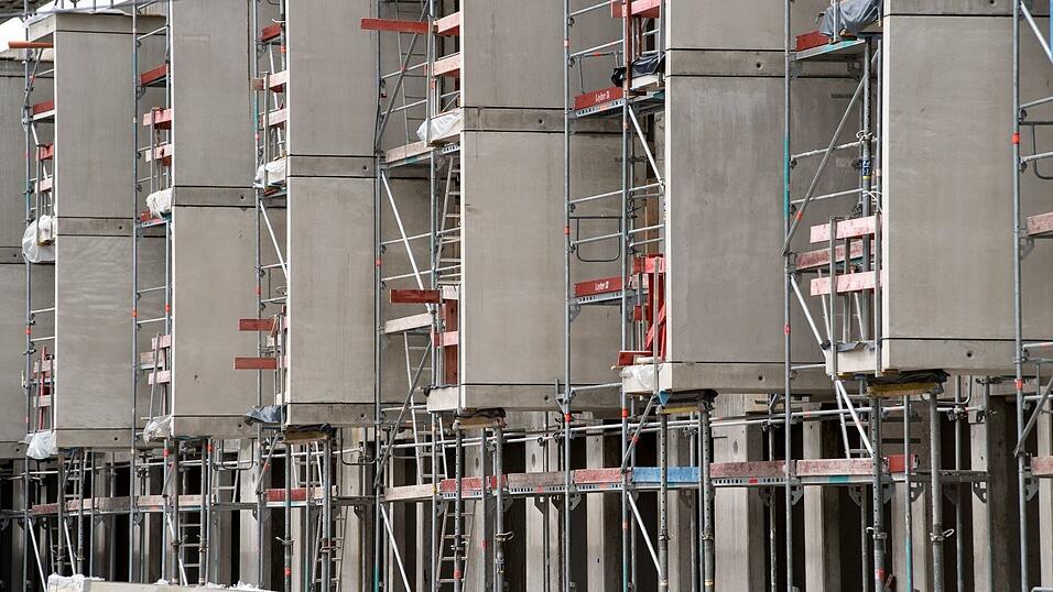 Wer in M&uuml;nchen eine Eigentumswohnung kaufen will, blutet finanziell auch als Besserverdiener. Im deutschlandweiten Schnitt jedoch ist der Kauf einer Wohnung laut Interhyp bezahlbarer geworden. (Symbolbild)