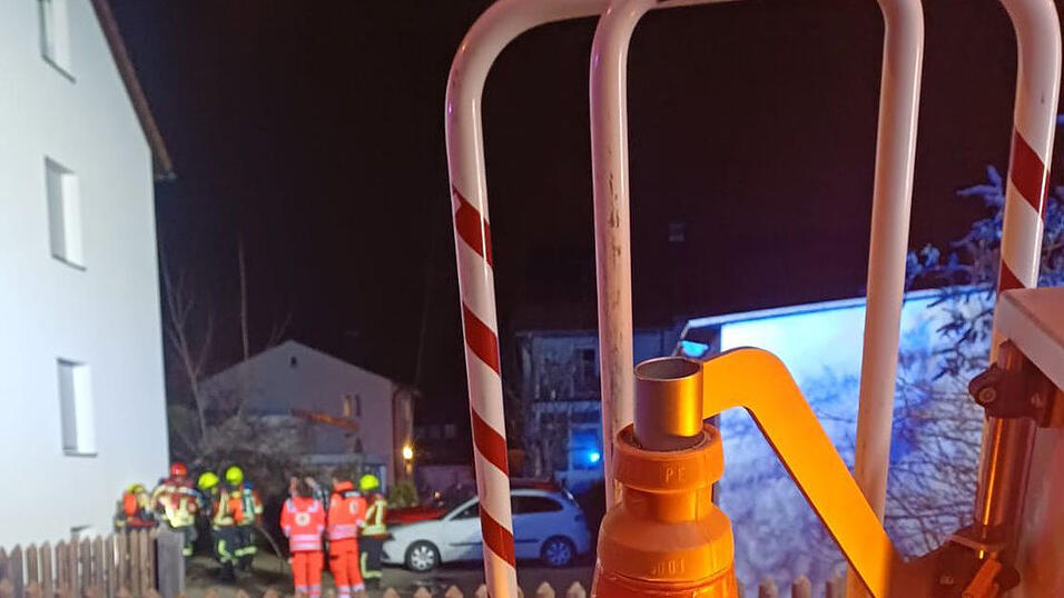 F&uuml;r die Landshuter Feuerwehr war es eine eher ruhige Silvesternacht. Meist hatten die Einsatzkr&auml;fte mit brennenden Containern oder M&uuml;lltonnen zu tun.&nbsp;