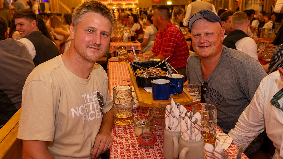 Die Partybilder vom Freitag, 9. August 2024, aus dem Festzelt Kr&ouml;nner.