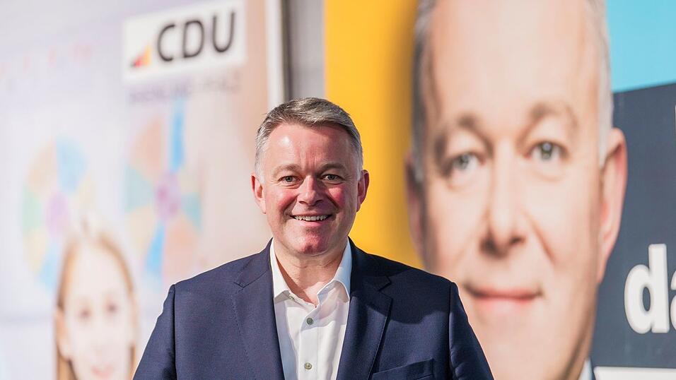 Schnieder will nun als Ministerpräsident in die Staatskanzlei einziehen. Schnieder will nun als Ministerpräsident in die Staatskanzlei einziehen.