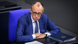 Merz betonte, er wolle eine Reform sehen, die dem Anspruch auf ein menschenw&uuml;rdiges Leben im Alter gerecht werde.