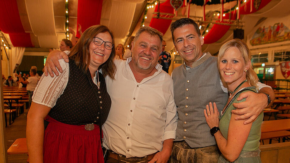 Die Partybilder von Sonntag, 21. August 2022, aus dem Festzelt Greindl.