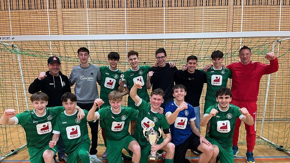 Turniersieger der A-Jugend ist ATSV Kehlheim. Turniersieger der A-Jugend ist ATSV Kehlheim.