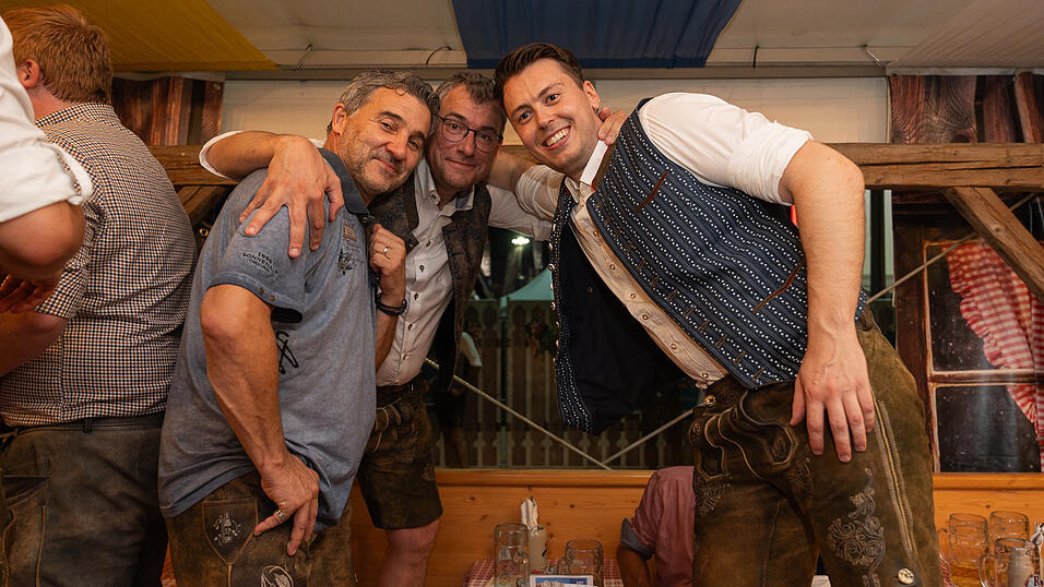 Die Partybilder vom Donnerstag, 17. August 2023, aus dem Festzelt Reisinger. Die Partybilder vom Donnerstag, 17. August 2023, aus dem Festzelt Reisinger.