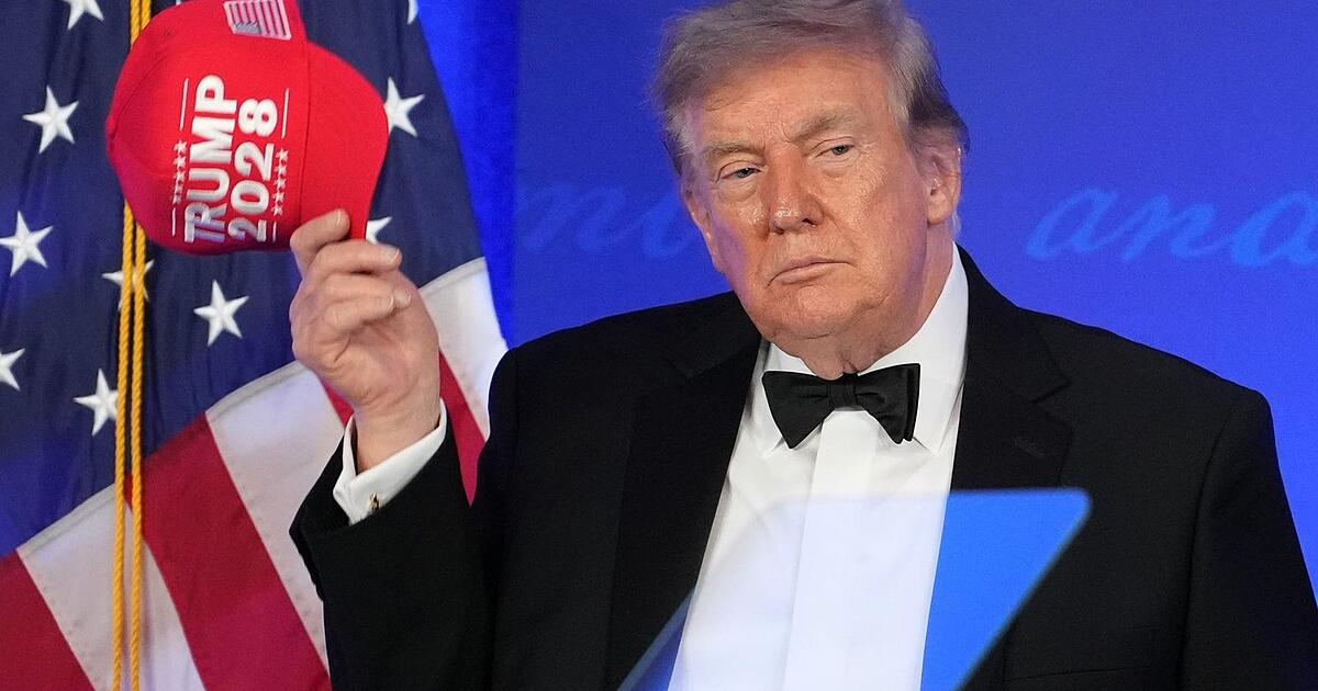 Trump warnt Medienvertreter bei Gala-Dinner vor finanziellem Aus