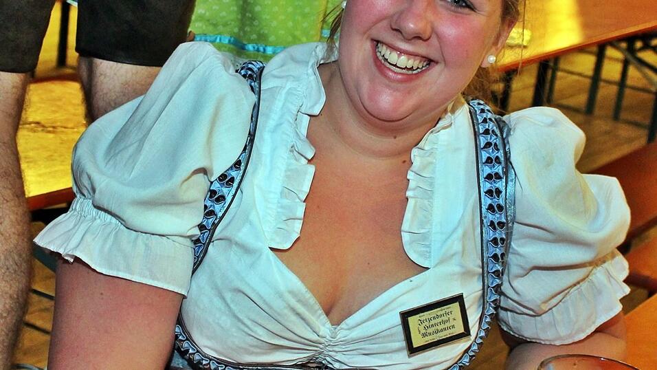 Auch am Freitag war super Stimmung am Ergoldinger Volksfest. Auch am Freitag war super Stimmung am Ergoldinger Volksfest.