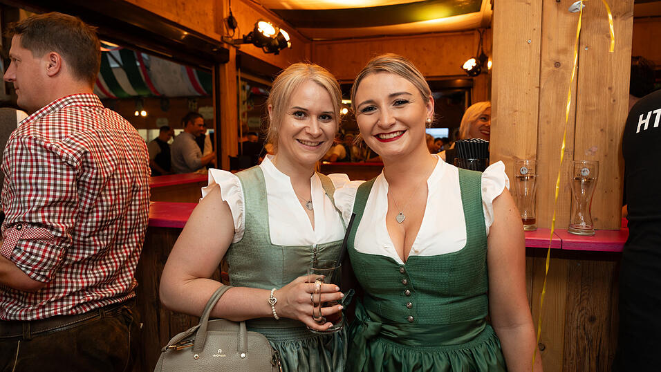Die Partybilder vom Mittwoch, 14. August 2024, aus dem Festzelt Weckmann. Die Partybilder vom Mittwoch, 14. August 2024, aus dem Festzelt Weckmann.