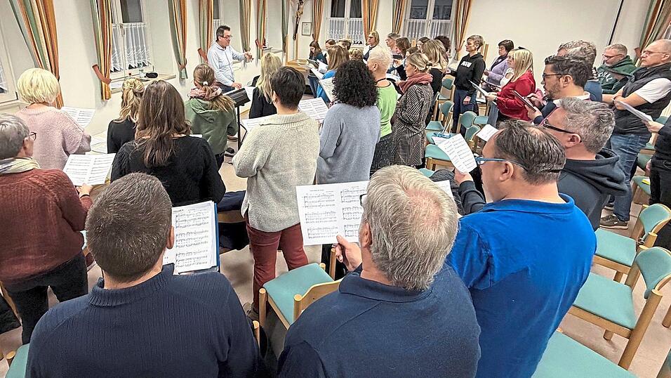 „Aufnaaaaahme“ im Stehen, damit es noch besser klingt für das Üben.