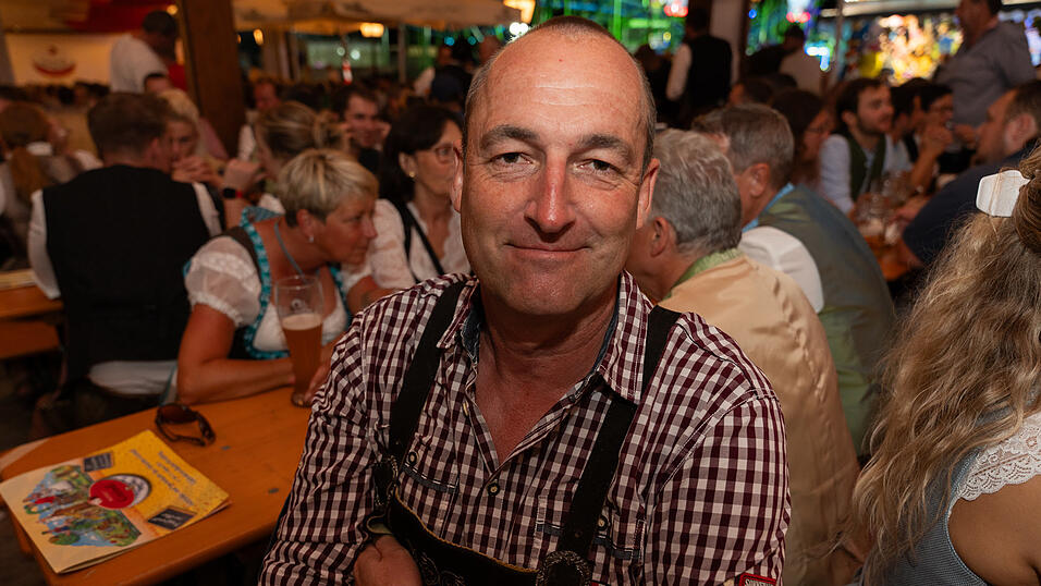 Die Partybilder vom Freitag, 18. August 2023, aus dem Festzelt Greindl. Die Partybilder vom Freitag, 18. August 2023, aus dem Festzelt Greindl.