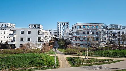 Das Candis-Viertel im Stadtosten ist eines der letzten Gro&szlig;projekte, das in Regensburg in die Realisierung gegangen ist. Derzeit stockt der Wohnungsbau. Ein Vorschlag der Verwaltung, das zu &auml;ndern, soll noch mal nachverhandelt werden.