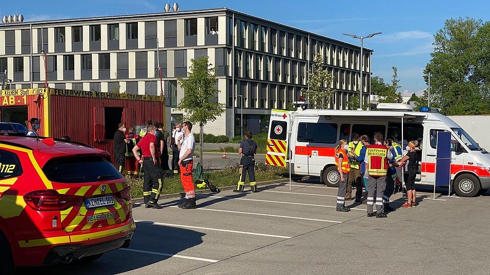 Gro&szlig;angelegte Personensuche der Polizei und weiterer Rettungskr&auml;fte am Mittwochnachmittag in Kelheim. Dort hatten Zeugen zuvor Hilfeschreie aus einem Waldst&uuml;ck geh&ouml;rt.
